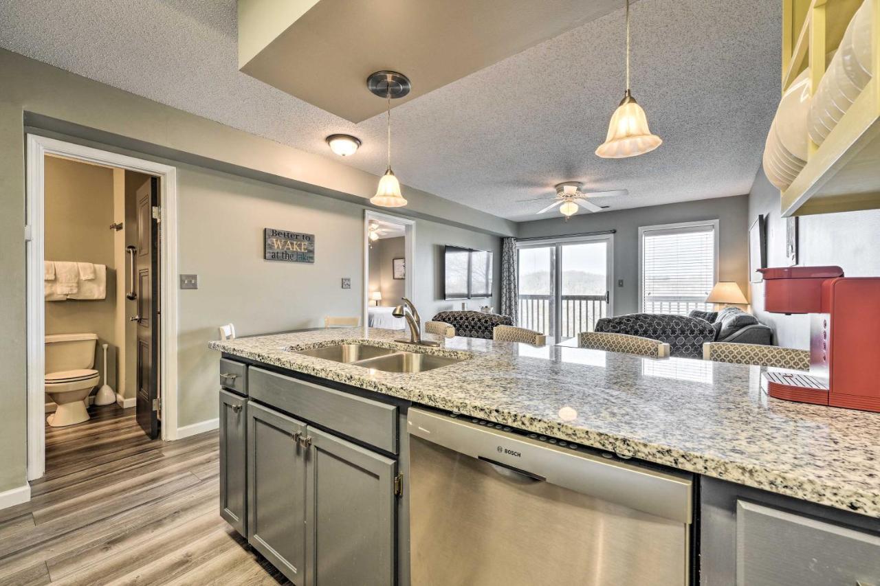 Inviting Branson West Condo With Pool Access エクステリア 写真