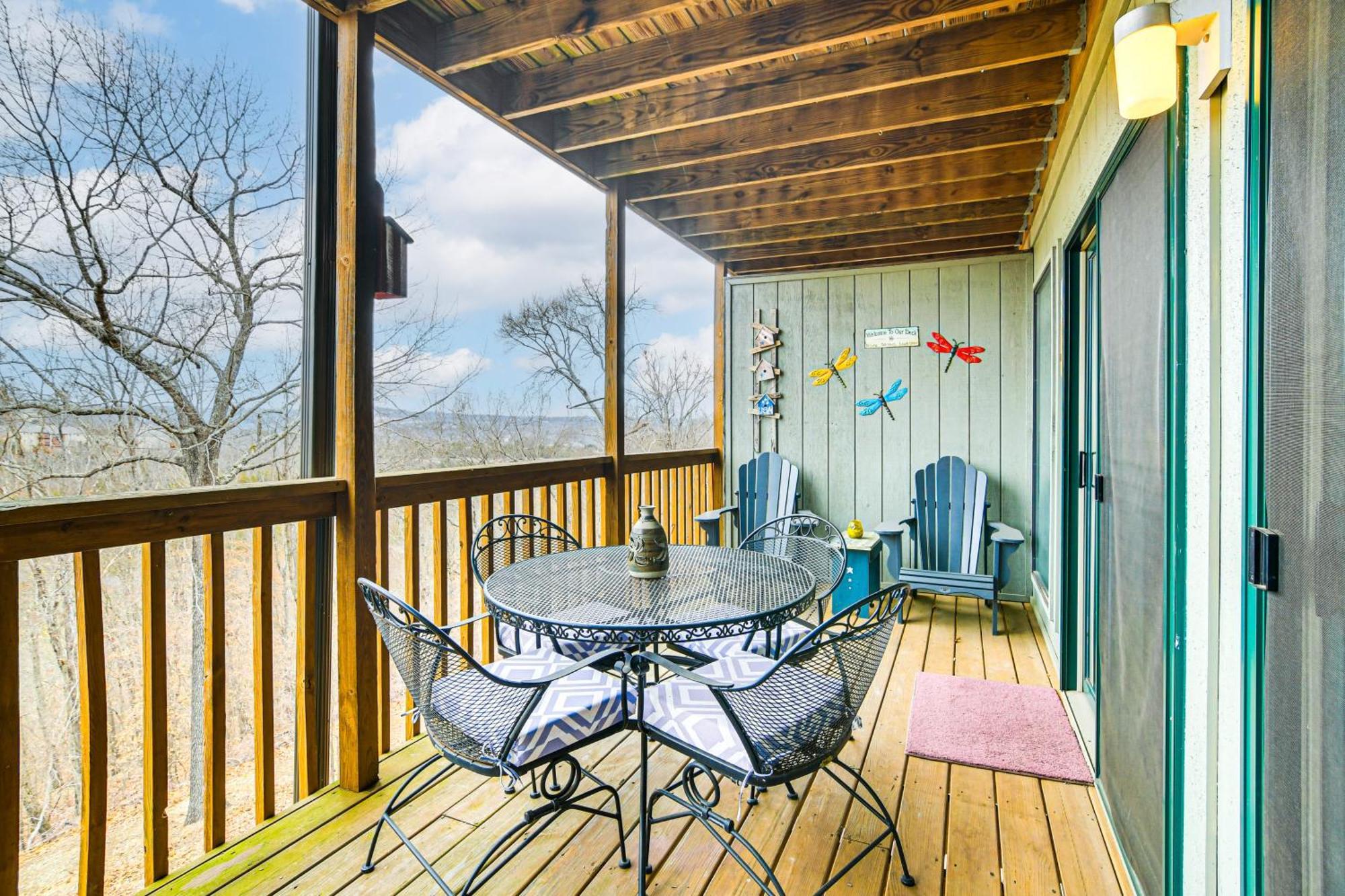 Inviting Branson West Condo With Pool Access エクステリア 写真