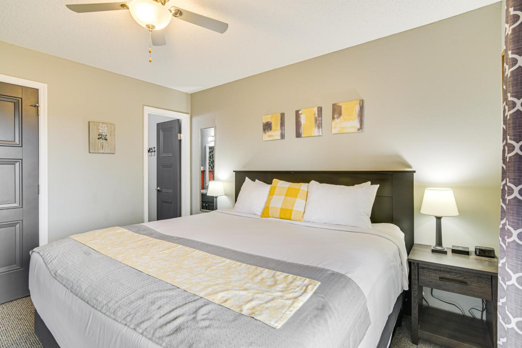 Inviting Branson West Condo With Pool Access エクステリア 写真