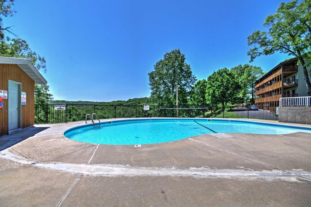 Inviting Branson West Condo With Pool Access エクステリア 写真