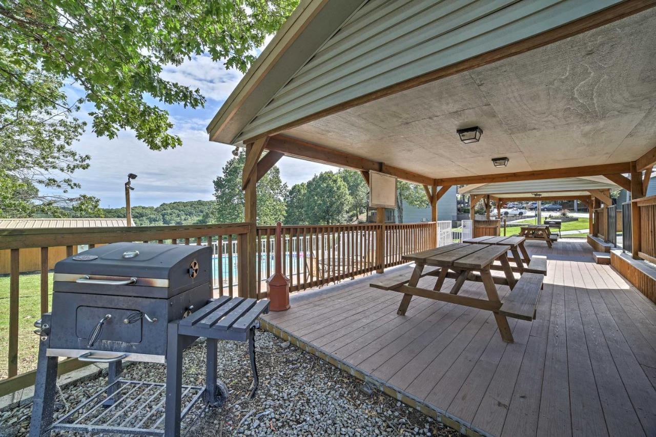 Inviting Branson West Condo With Pool Access エクステリア 写真